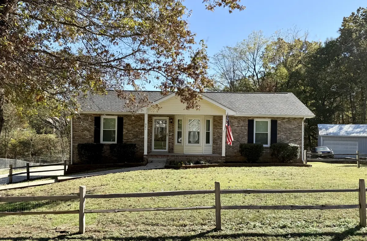 921 Merritt Lewis Ln, Clarksville, TN 37042 - Image #1
