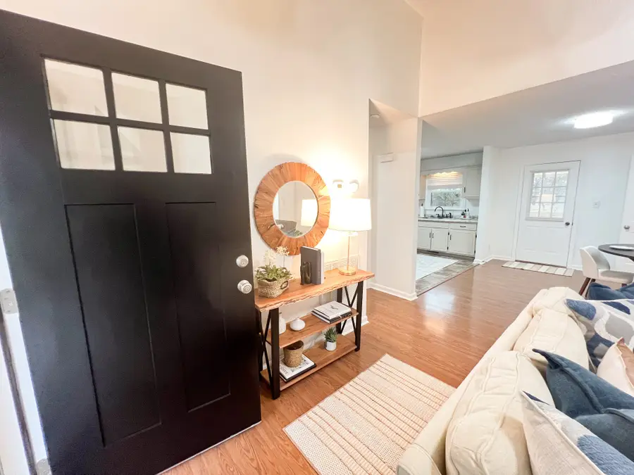 921 Merritt Lewis Ln, Clarksville, TN 37042 - Image #2