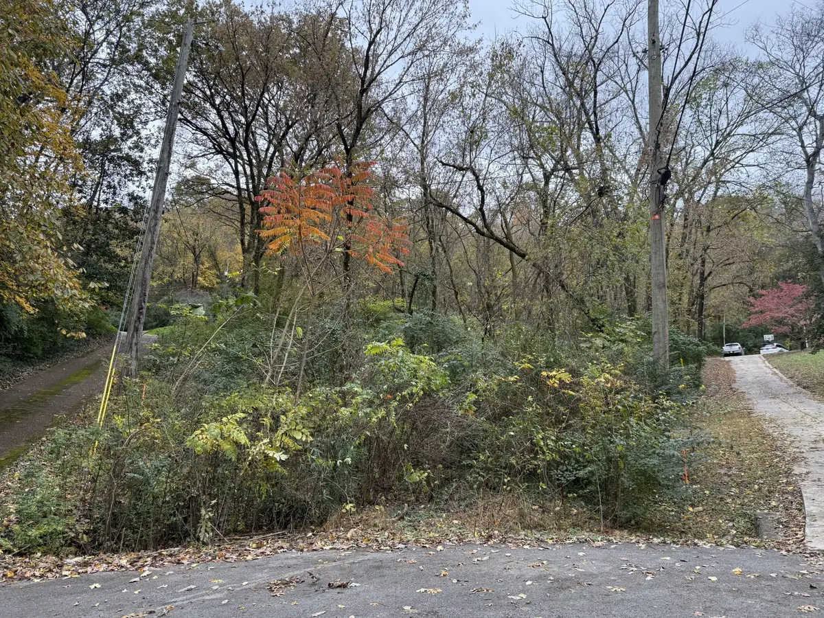 215 Forrest Valley Cir, Nashville, TN 37209 - Image #1