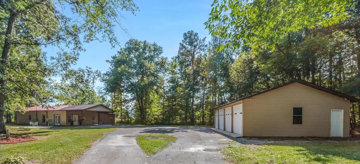 99 Oakwood Ln, Tullahoma, TN 37388 - Image #1