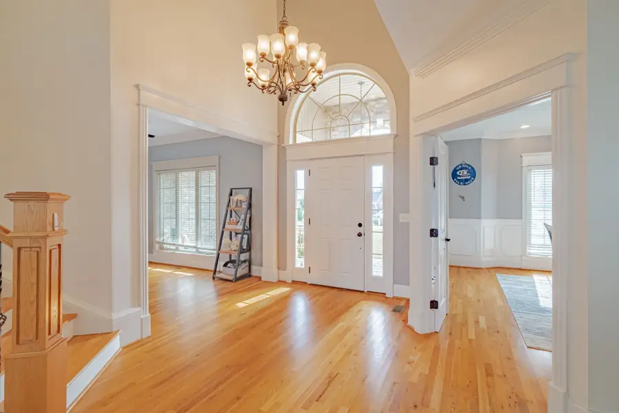 356 Ridgecrest Dr, Winchester, TN 37398 - Image #3