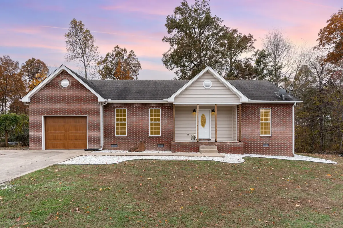 3075 Bowker Rd, Charlotte, TN 37036 - Image #1