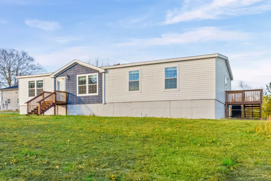 111 Antioch Rd, Charlotte, TN 37036 - Image #3