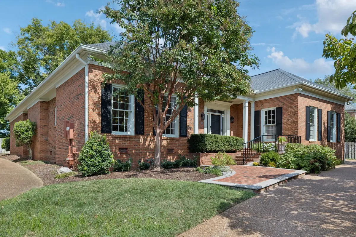 114 Chatsworth Dr, Nashville, TN 37215 - Image #1