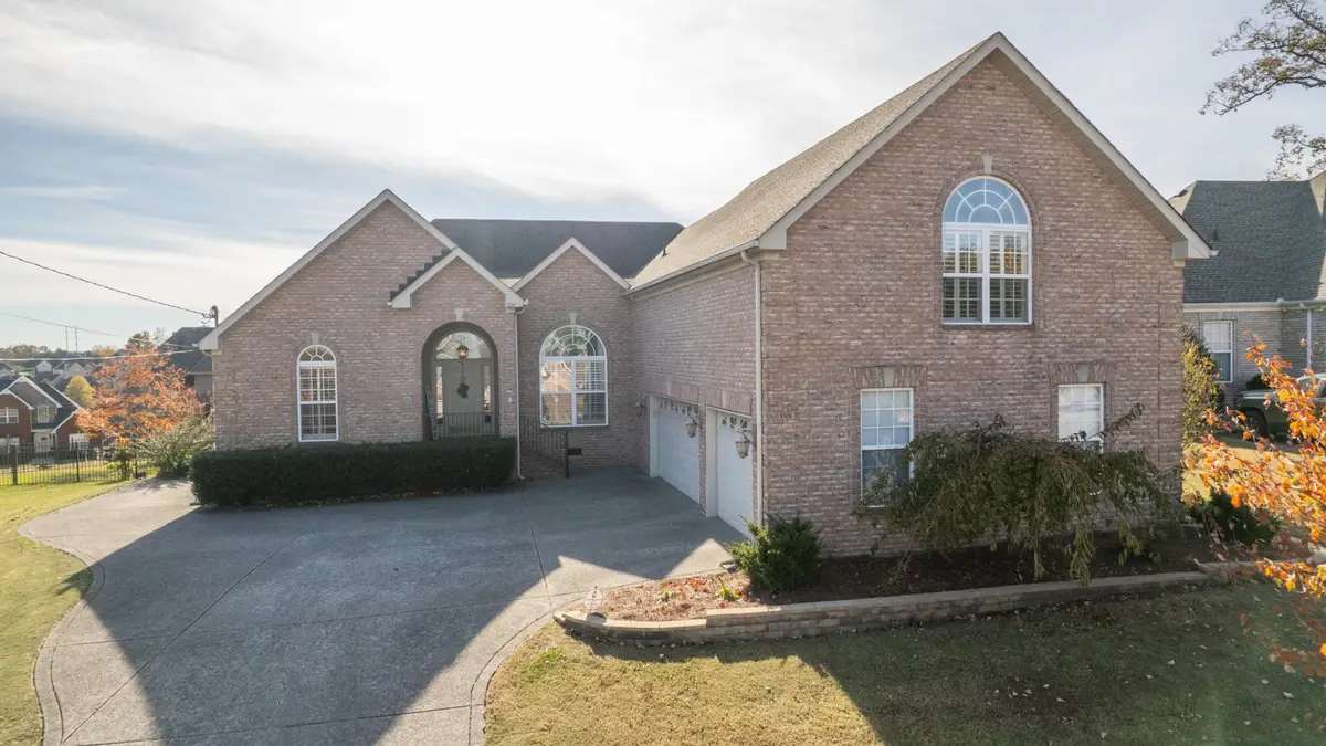 224 Spirit Hill Cir, Smyrna, TN 37167 - Image #1