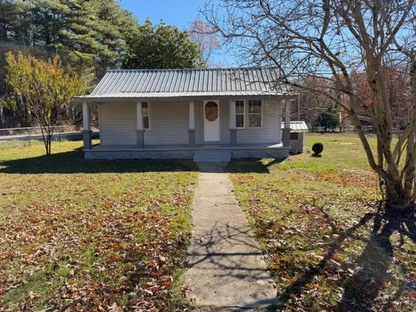 1758 Midway Rd, Sewanee, TN 37375