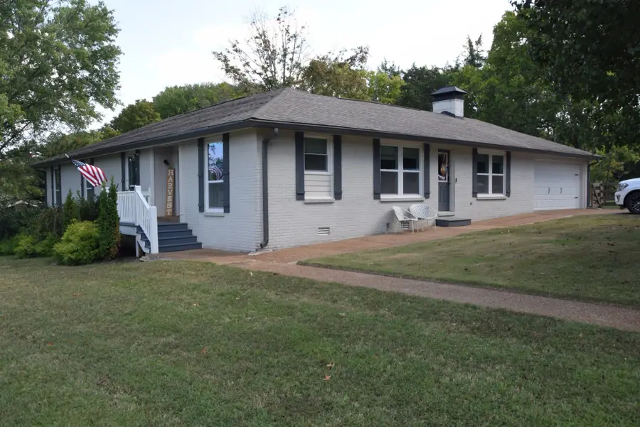 1920 Hampton Dr, Lebanon, TN 37087 - Image #2