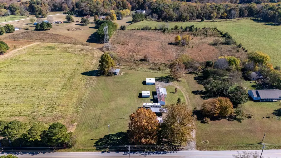 1066A Prosser Rd, Leoma, TN 38468 - Image #2