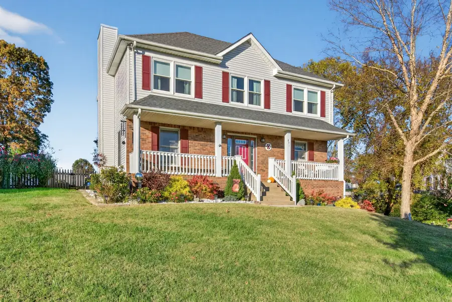 871 S Ridge Trl, Clarksville, TN 37043 - Image #2