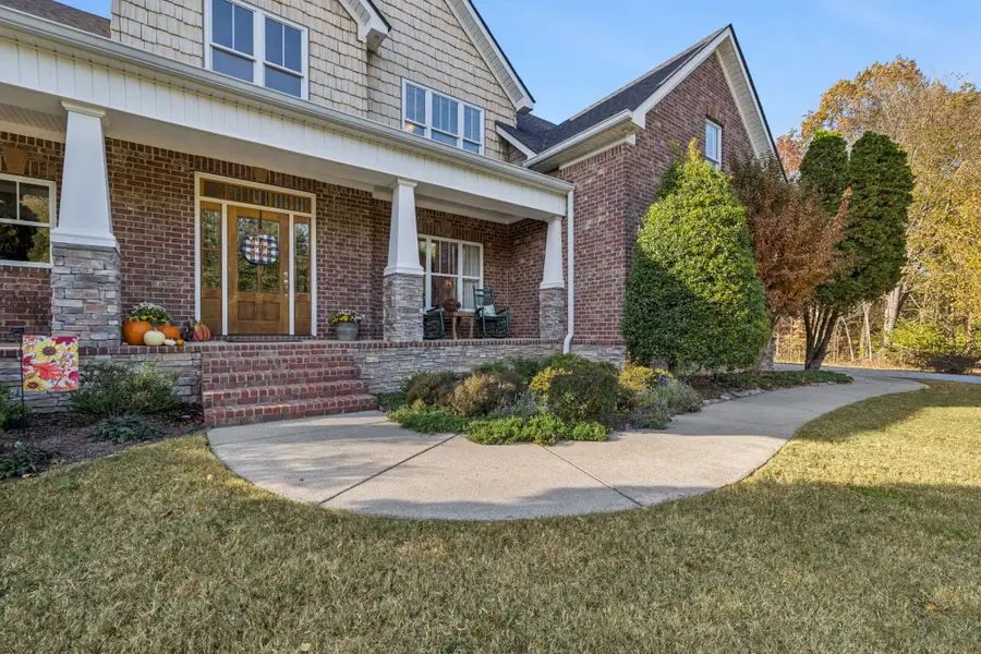 4965 Smithson Rd, College Grove, TN 37046 - Image #2