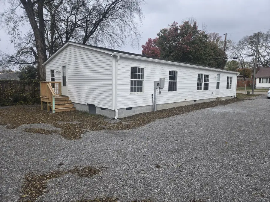 223 E Park Ave, Gallatin, TN 37066 - Image #2