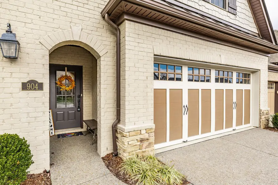 904 Cherry Grove Dr, Hendersonville, TN 37075 - Image #3