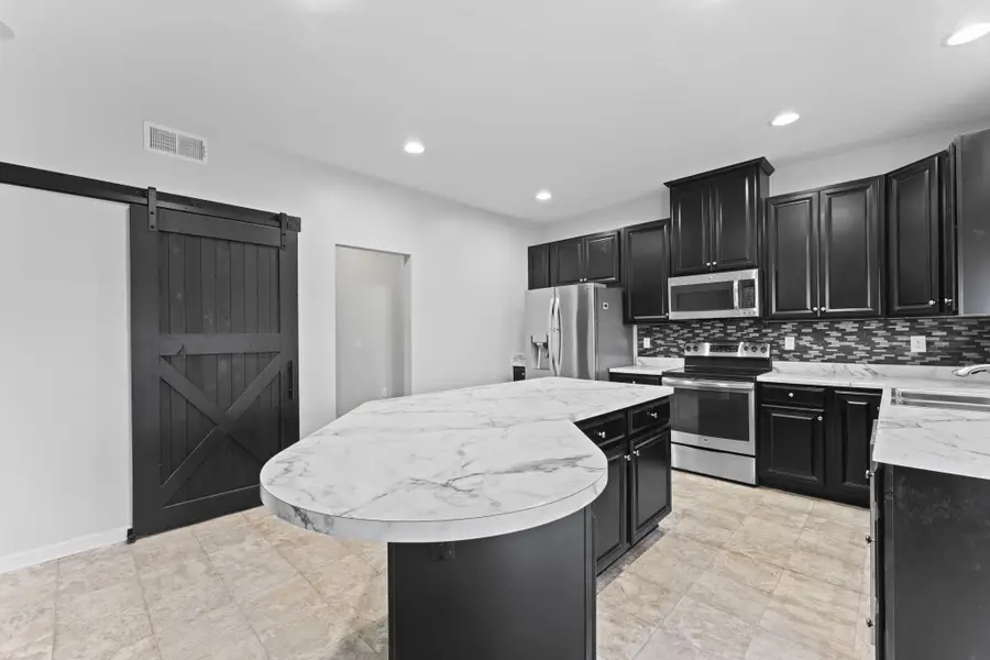 2207 Ambergate Dr, Murfreesboro, TN 37127 - Image #2