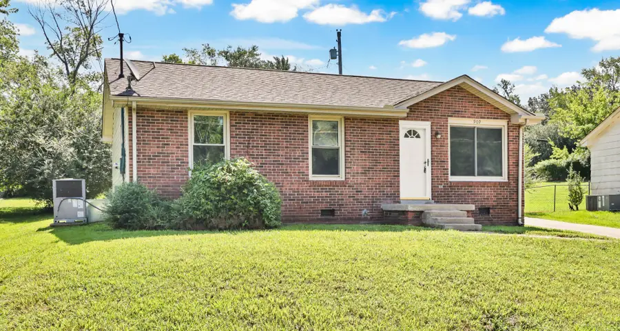 909 Lucas Ln, Clarksville, TN 37040 - Image #3