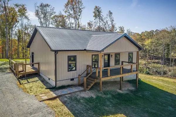 599 Hutchins Bend Rd, Sparta, TN 38583