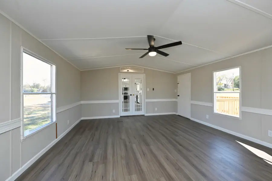 398 Carter Ln, Castalian Springs, TN 37031 - Image #2