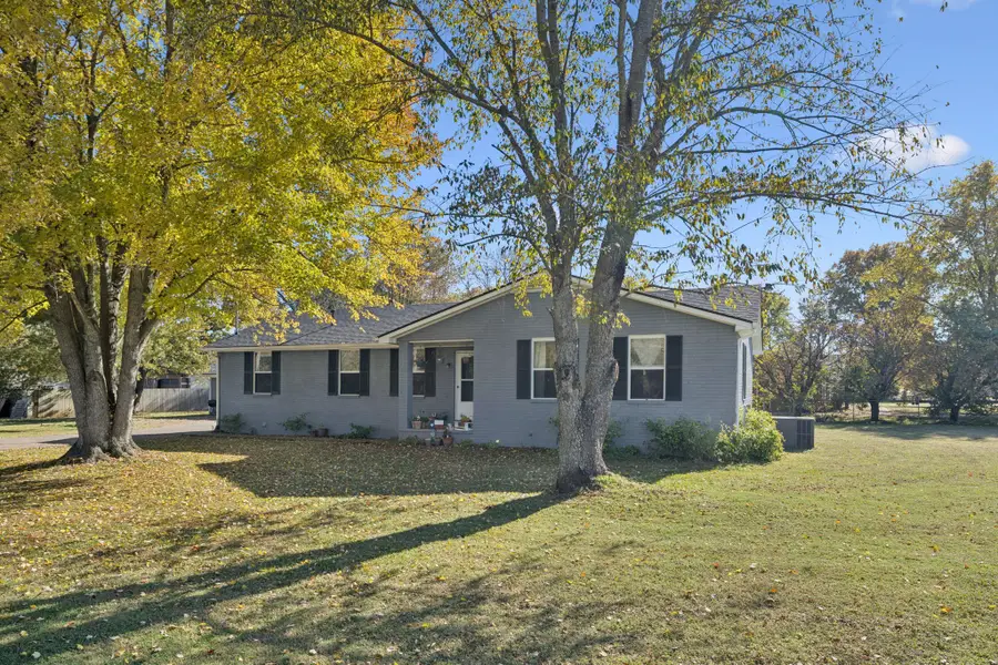 6002 Creekmont Dr, Murfreesboro, TN 37129 - Image #2