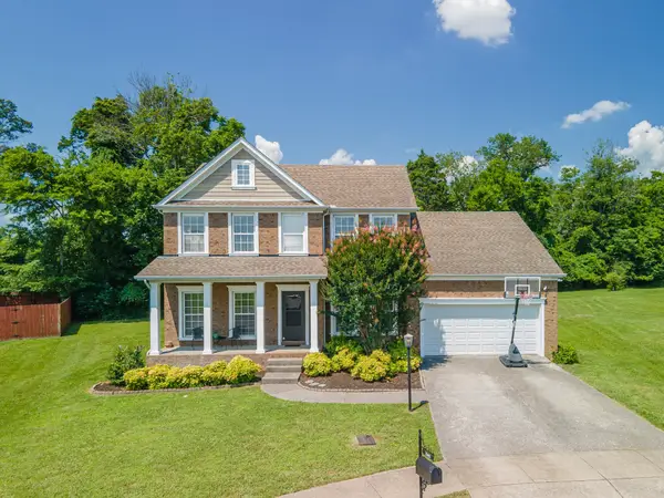 2045 Hawks Nest Ct, Hermitage, TN 37076