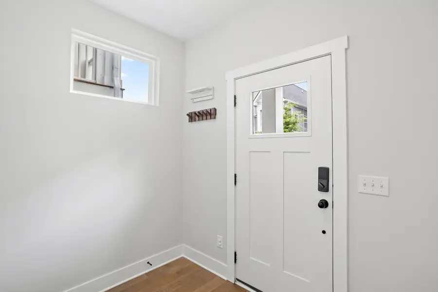 432 Becanni Ln, Nashville, TN 37209 - Image #3