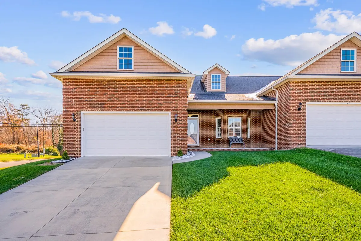 7 Saddle Brook Ln, Crossville, TN 38571 - Image #1