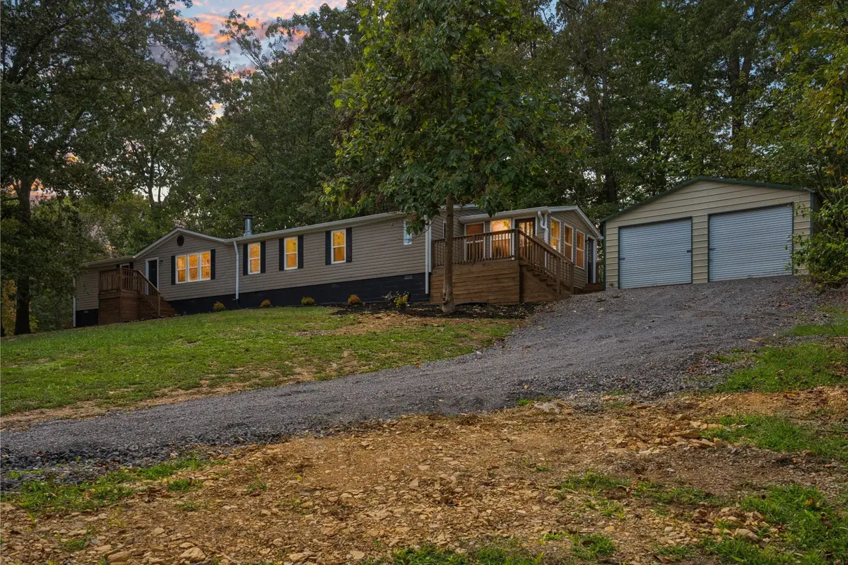 193 N Browns Ln, Portland, TN 37148 - Image #1