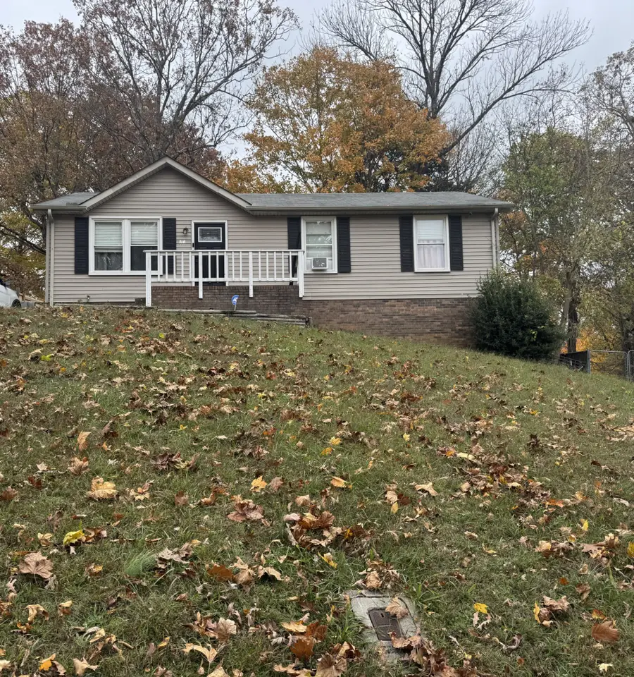 527 Aspen Dr, Clarksville, TN 37042 - Image #3