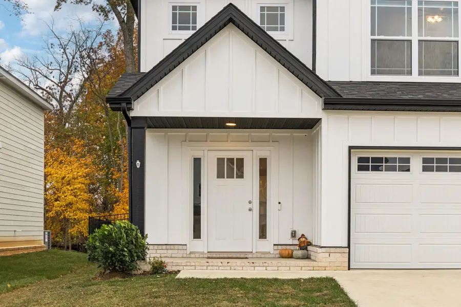 974 Alton Dr, Clarksville, TN 37043 - Image #2