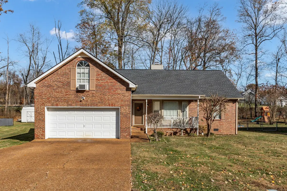 208 Beechbrook Ct, White House, TN 37188 - Image #1