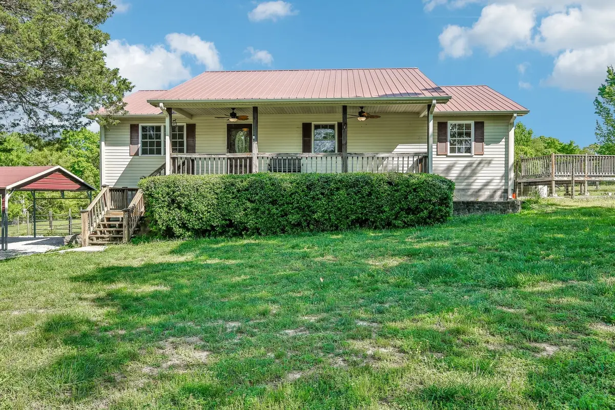 46 Seay Ln, Erin, TN 37061 - Image #1