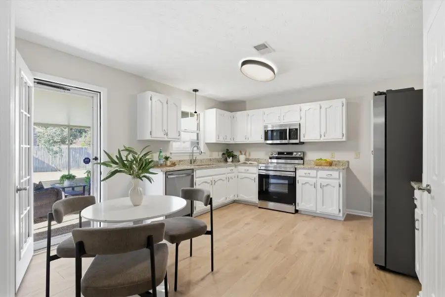 205 Whitney Dr, Smyrna, TN 37167 - Image #2