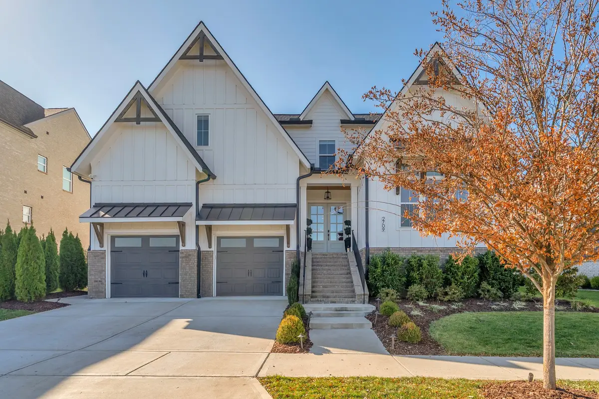 2709 Otterham Dr, Thompsons Station, TN 37179 - Image #1