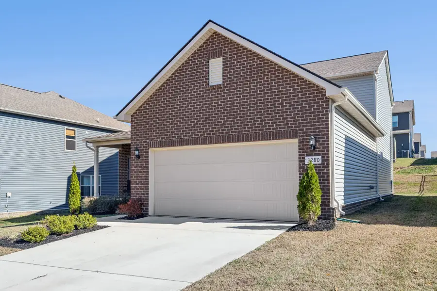 3280 Holiday Ln, Columbia, TN 38401 - Image #3