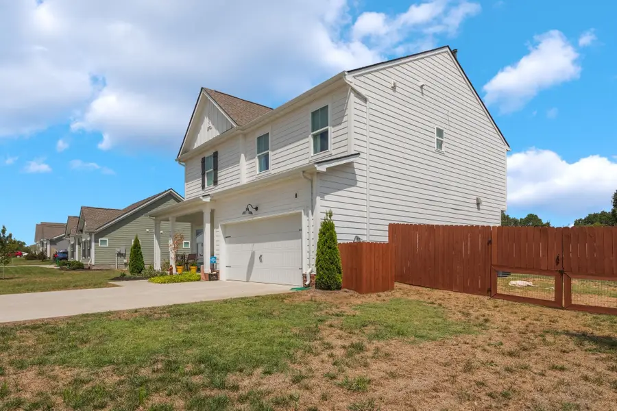 723 Larry Cir, Mount Pleasant, TN 38474 - Image #3