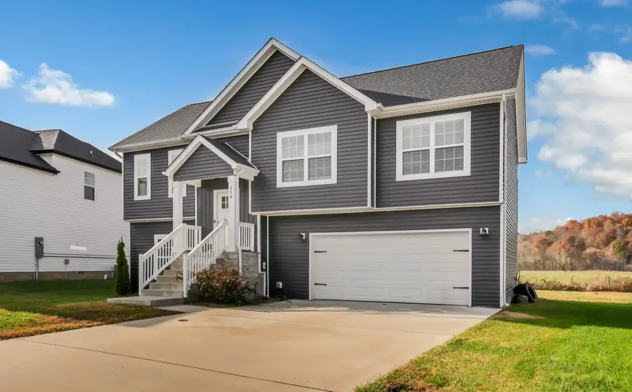 374 Pinkston Ct, Clarksville, TN 37040 - Image #2