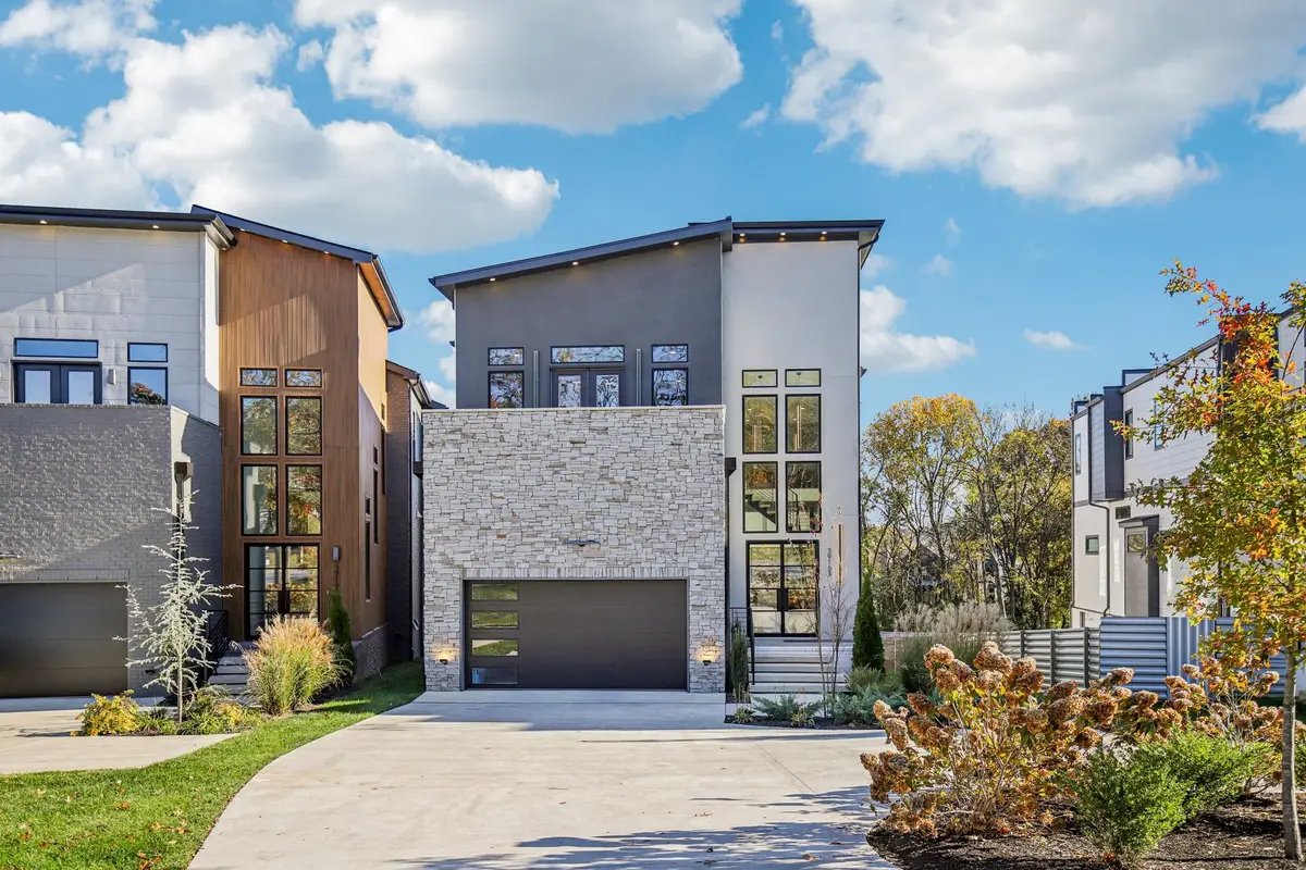 3916B Caylor Dr, Nashville, TN 37215 - Image #1