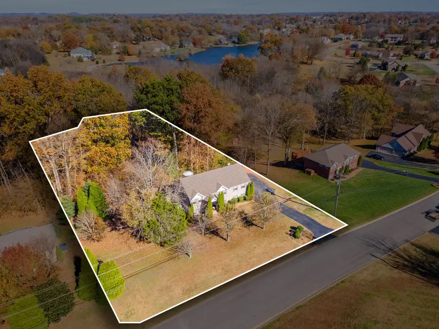 529 Katelyn Dr S, Spring Hill, TN 37174 - Image #2