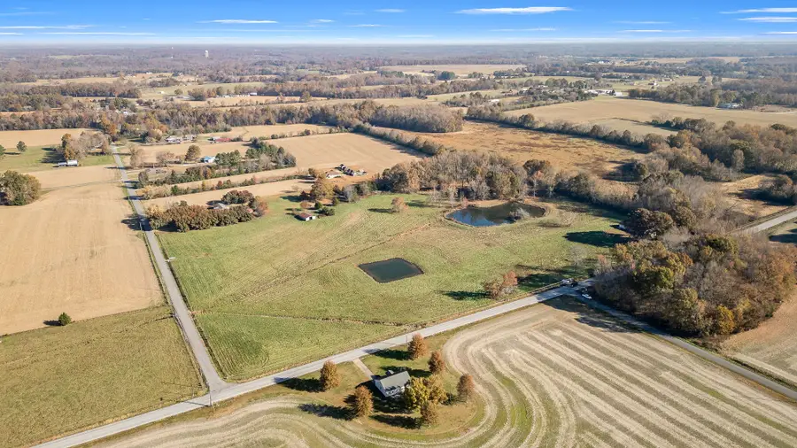 240 Vanntown Rd, Flintville, TN 37335 - Image #2