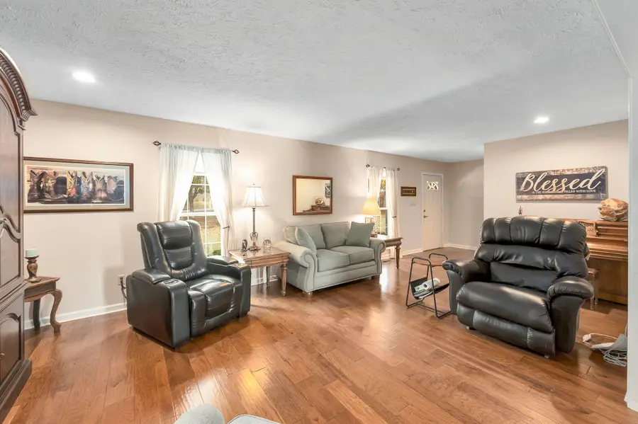 715 Pine Ridge Rd, Lexington, TN 38351 - Image #3