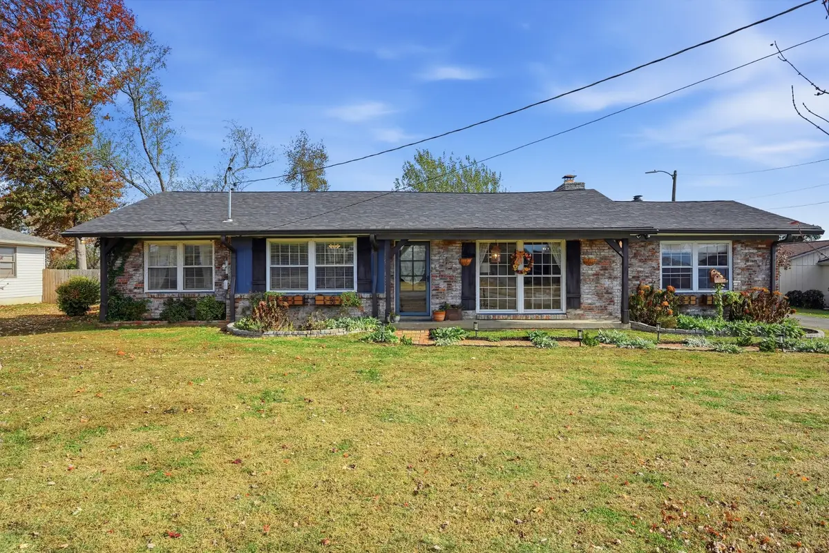 181 Clearview Cir, Hendersonville, TN 37075 - Image #1