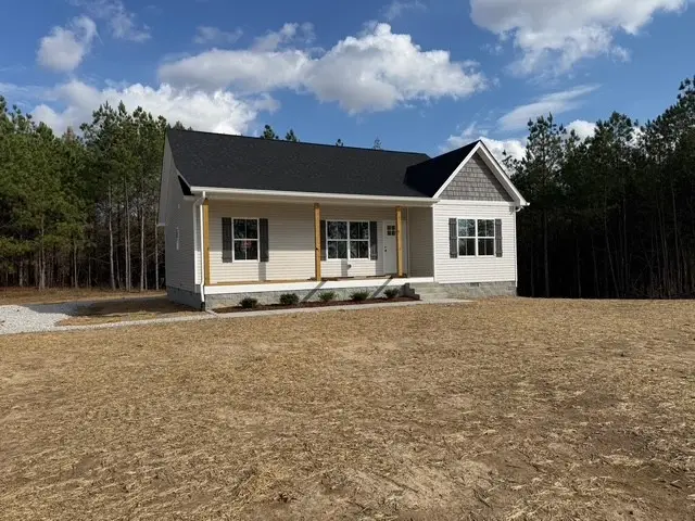 34 Pafford Ln, Erin, TN 37061 - Image #1