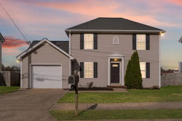 7145 Legacy Dr, Antioch, TN 37013