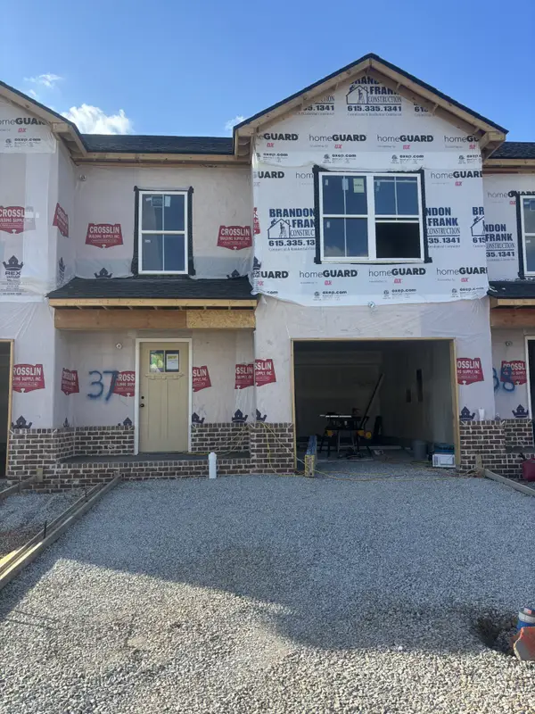 1156 Malinda Ln #37, Greenbrier, TN 37073