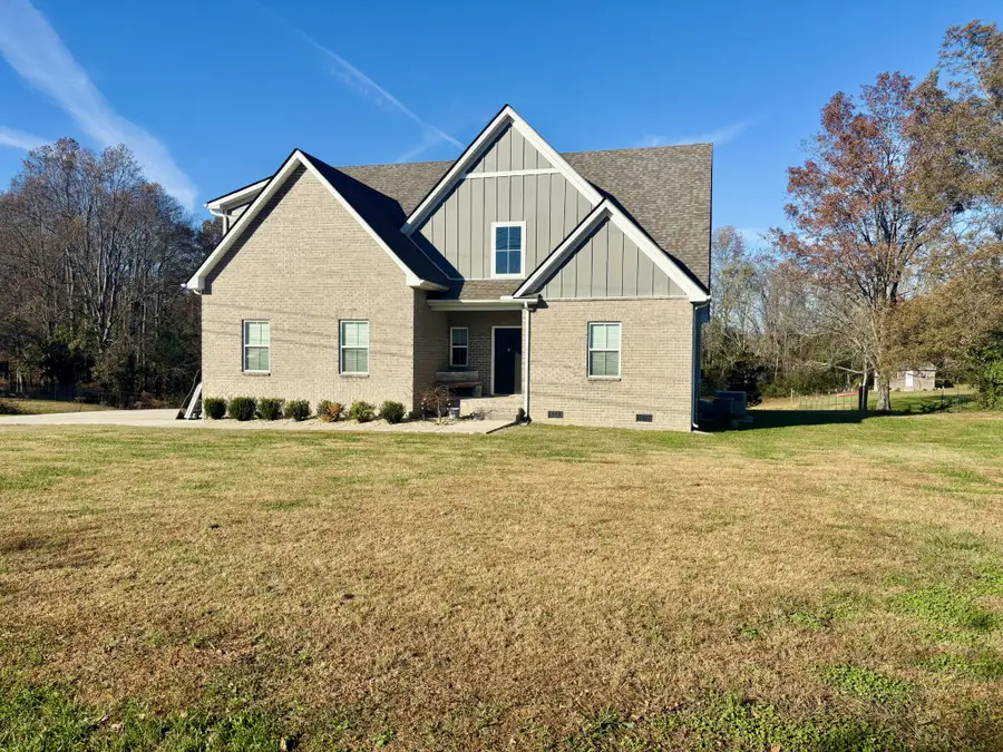 144 Briarwood Ln, Smithville, TN 37166 - Image #2