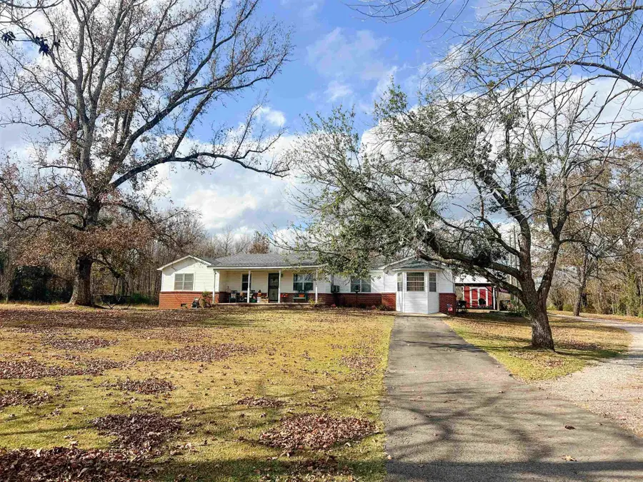 2884 Sandy Flat Rd, Bethel Springs, TN 38315 - Image #2