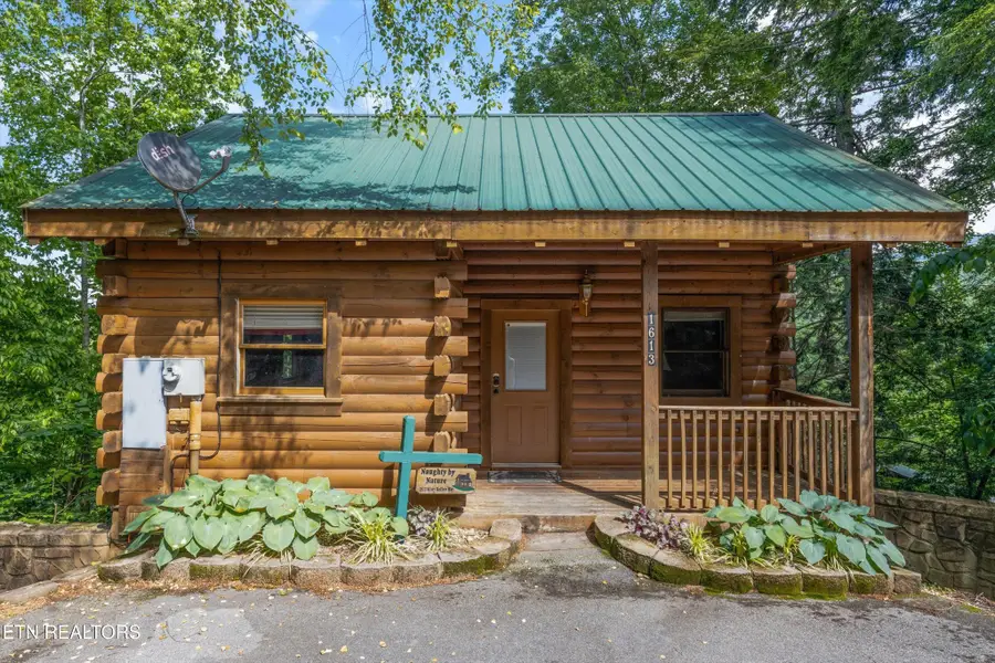 1613 Misty Hollow Way, Gatlinburg, TN 37738 - #2
