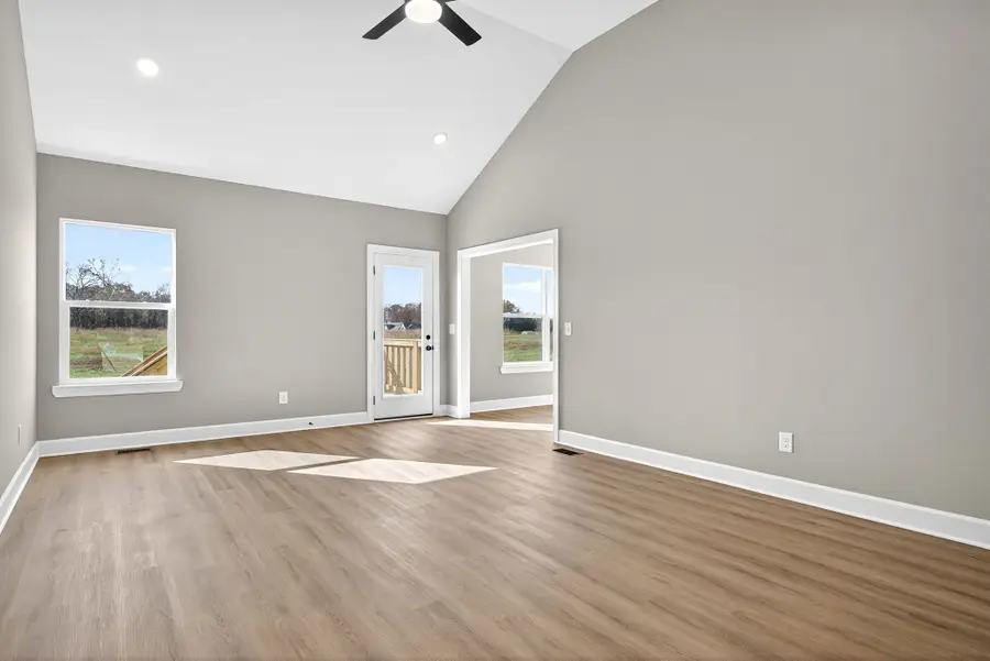 754 C Rody Rd, McMinnville, TN 37110 - Image #2