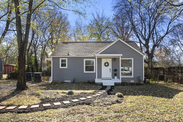 1211 Thompson Pl, Nashville, TN 37217