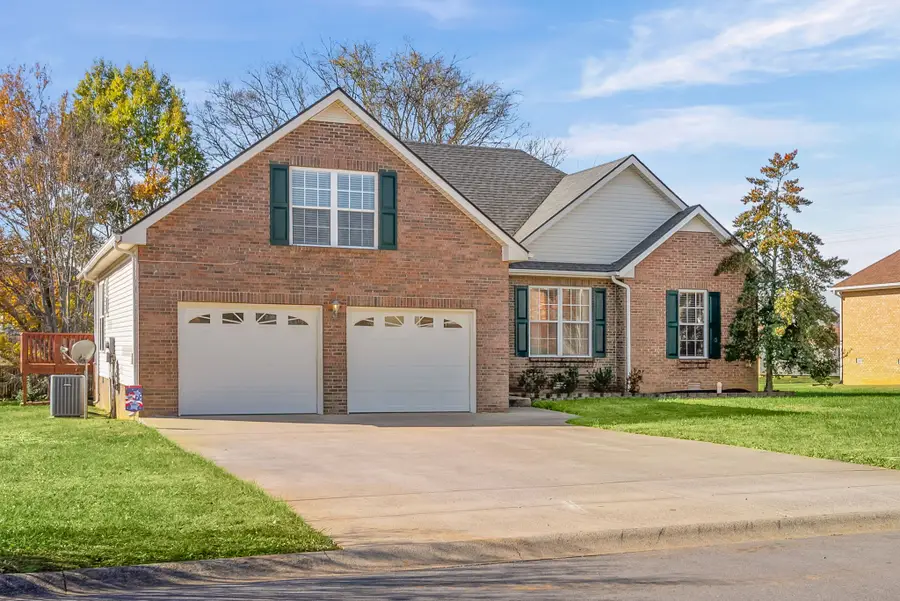 3907 Rhonda Ct, Clarksville, TN 37040 - Image #2