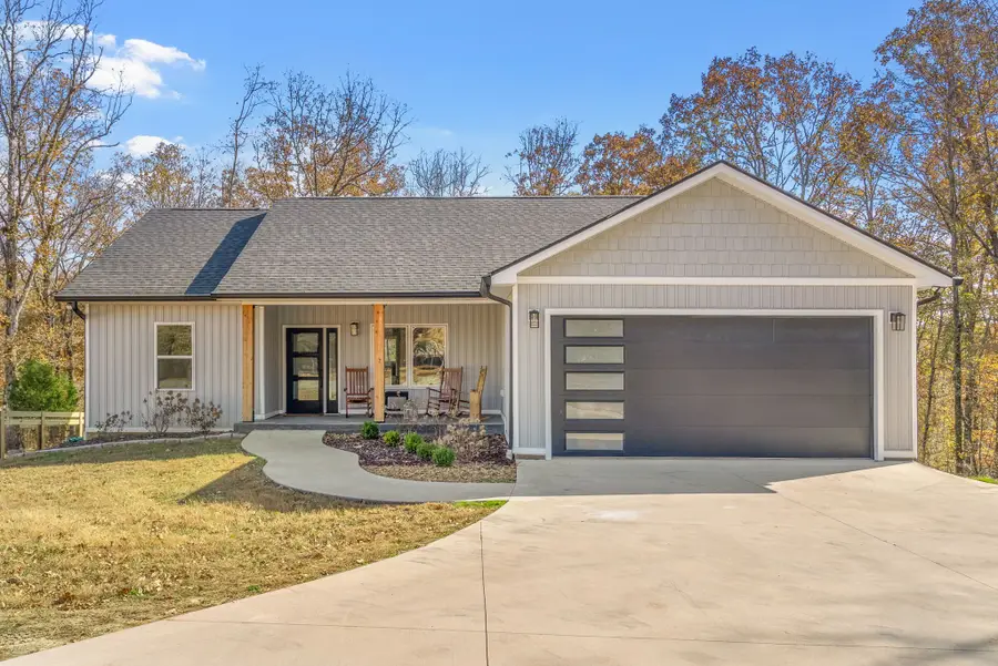 113 Friel Dr, Waverly, TN 37185 - Image #2
