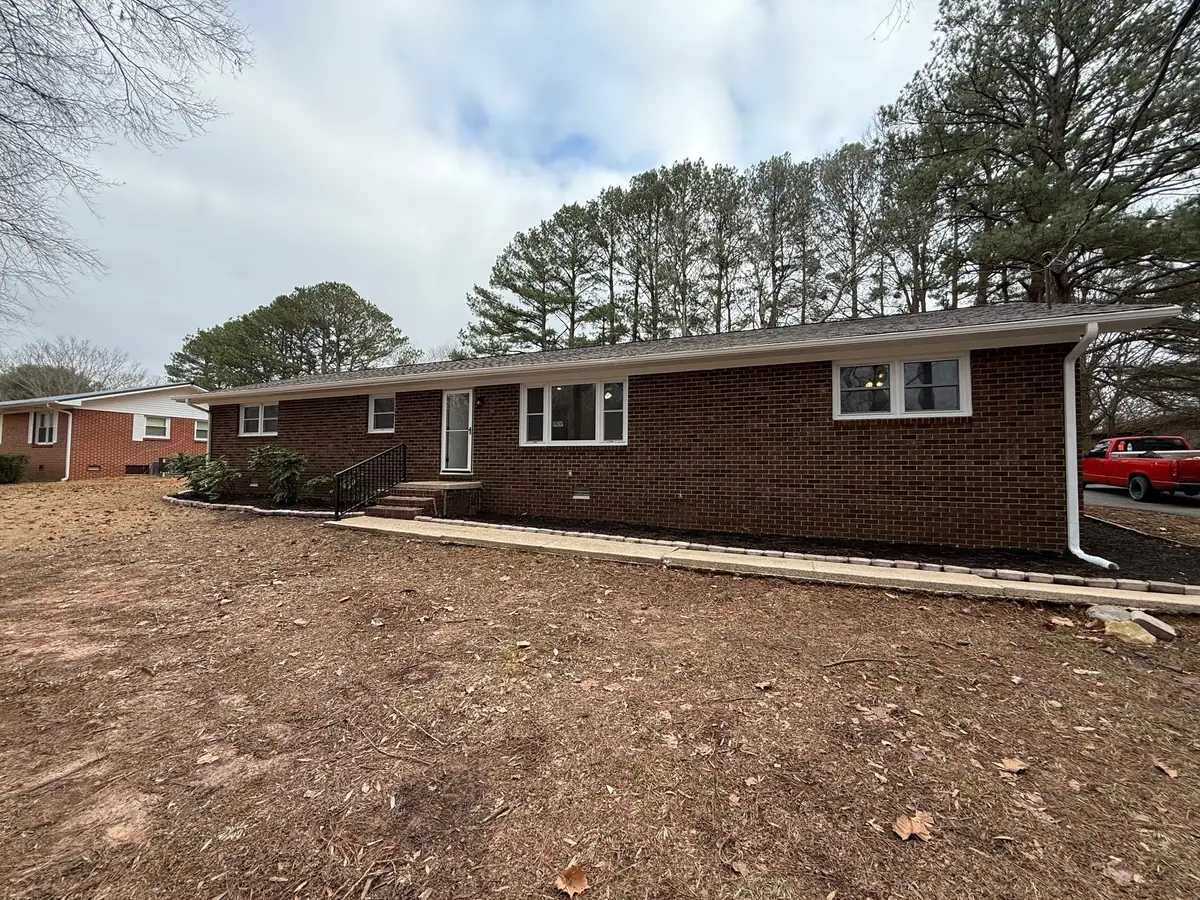 204 Orchard Ln, Winchester, TN 37398 - Image #1